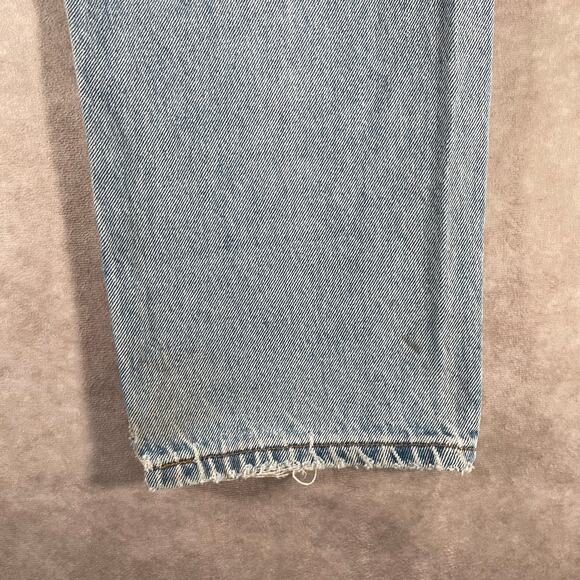 90’s Levi’s 550 Relaxed Fit Light Wash Denim Jeans - Picture 11 of 12